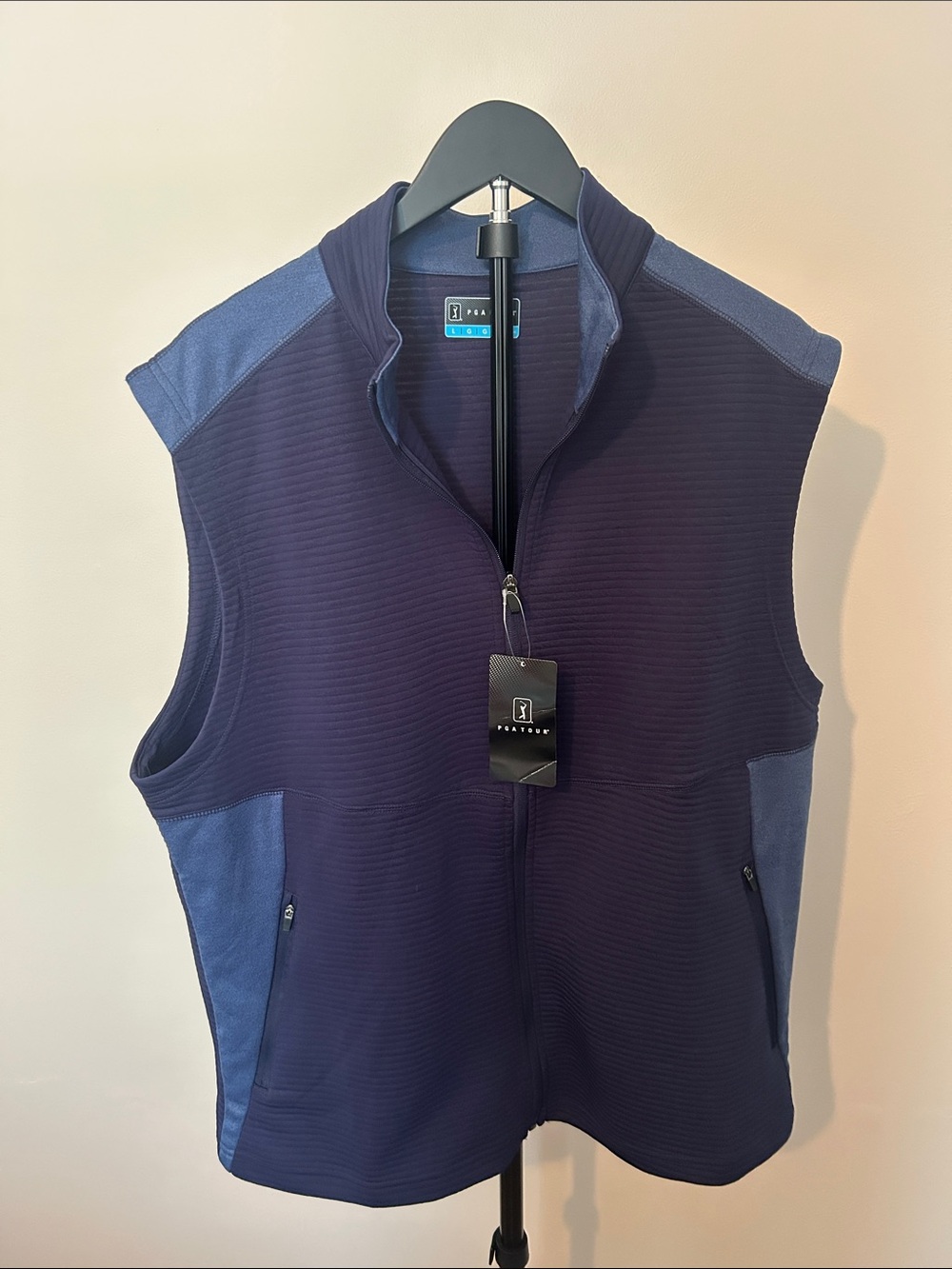 PGA Tour Men's Navy and Light Blue Zip-Front Vest New With Tags